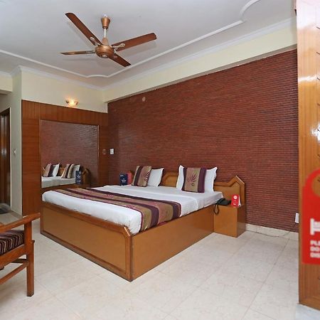 Oyo Flagship 9554 Hotel Grand Plaza 파리다바드 외부 사진