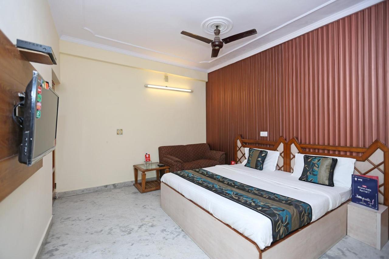 Oyo Flagship 9554 Hotel Grand Plaza 파리다바드 외부 사진